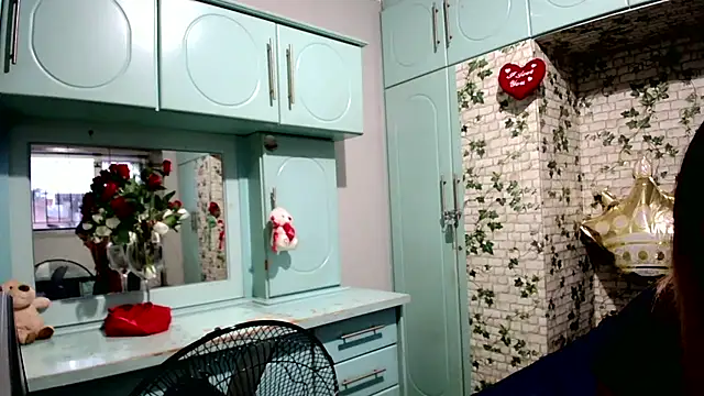 Indian candy9 online show from November 10, 2025, 4:17 pm