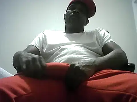 Snapshot of ThugDick79 chatting on December 11, 2024, 5:10 am ThugDick79 online show from December 11, 2024, 5:10 am