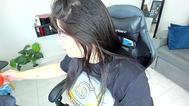 Snapshot of BellaFlaming chatting on September 22, 2025, 11:34 am BellaFlaming online show from September 22, 2025, 11:34 am