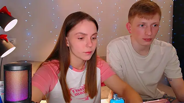 juliaanddima online show from January 9, 2025, 8:22 pm