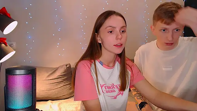 juliaanddima online show from January 9, 2025, 11:24 pm