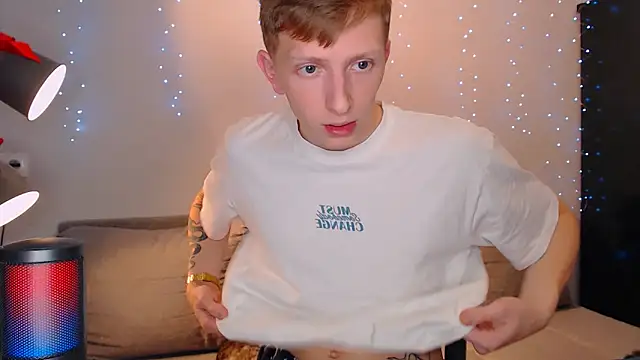 juliaanddima online show from March 7, 2025, 8:44 pm