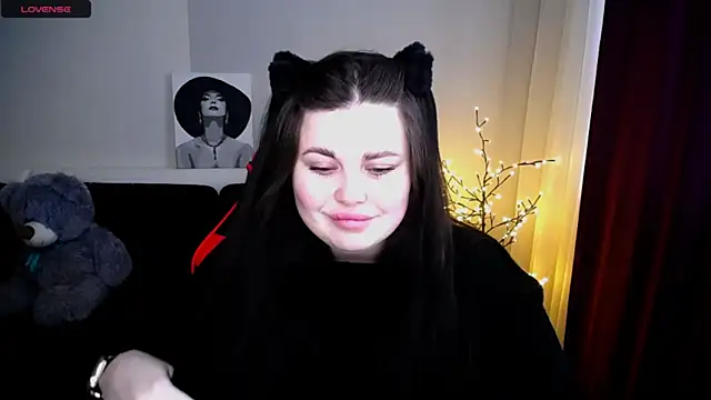 Emily Mo online show from February 22, 2025, 6:28 am