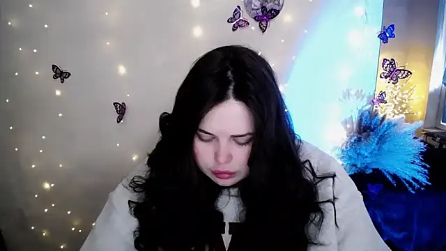 Emily Mo online show from February 5, 2026, 7:13 am