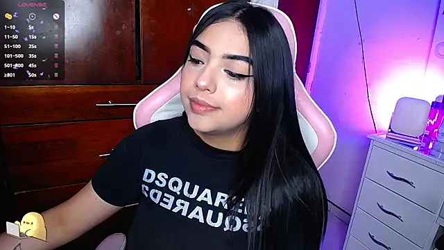 eva six online show from December 4, 2024, 8:29 pm