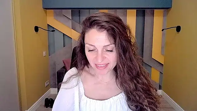 EllaLong online show from February 15, 2025, 3:50 pm