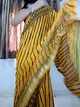 Snapshot of _surbhi_ chatting on November 14, 2025, 4:11 am surbhi online show from November 14, 2025, 4:11 am