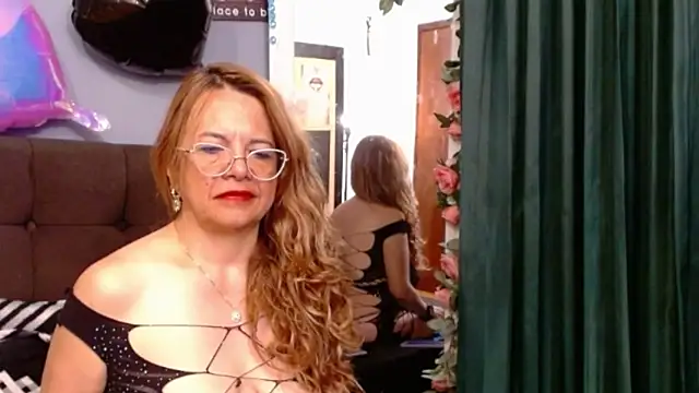 RubyWatson50 online show from December 19, 2025, 10:50 pm