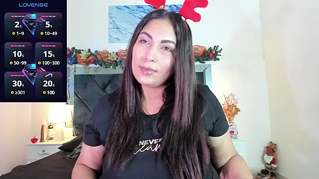 Snapshot of Lauralove_69 chatting on December 23, 2024, 9:08 pm Lauralove 69 online show from December 23, 2024, 9:08 pm