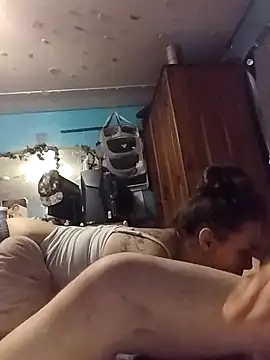 Thicknjuicy1986 online show from October 8, 2025, 12:58 pm