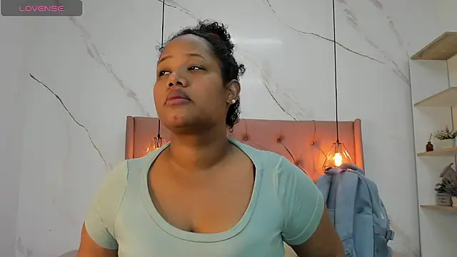 Snapshot of Belle_Brunette chatting on June 14, 2026, 12:51 pm Belle Brunette online show from June 14, 2026, 12:51 pm