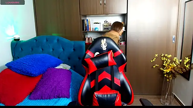 Snapshot of valeria_teiku chatting on October 11, 2025, 2:33 am valeria teiku online show from October 11, 2025, 2:33 am