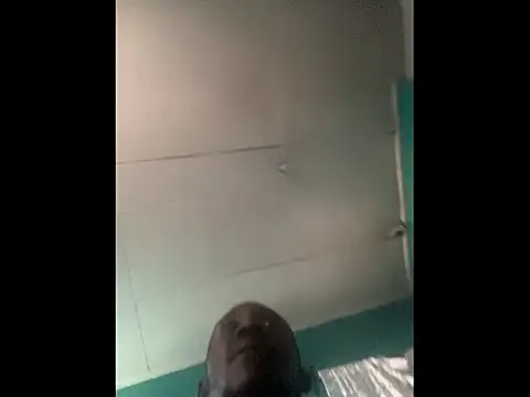 De maskedcouple online show from December 14, 2025, 1:05 pm