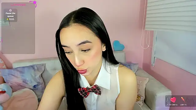 tinysara online show from February 6, 2026, 4:10 pm