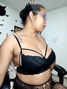 chalohott online show from October 12, 2025, 8:57 am