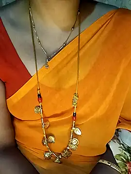 tuttifrutti17 online show from December 6, 2024, 5:33 pm