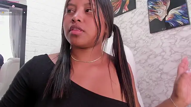 lunahot  07 online show from December 14, 2024, 3:58 pm