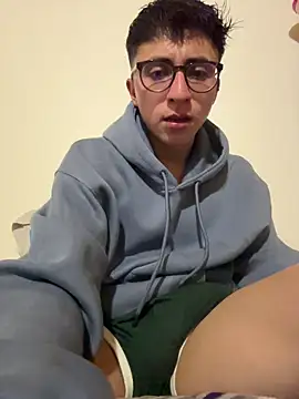 CamiRojas boy online show from February 22, 2026, 4:02 am