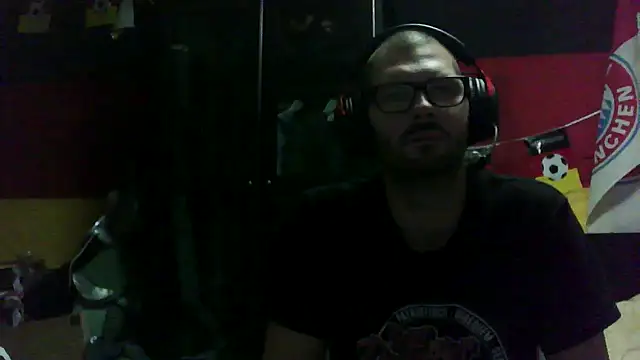 Die-geile-Sau online show from September 17, 2025, 9:49 pm