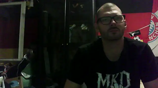 Die-geile-Sau online show from September 28, 2025, 7:41 pm