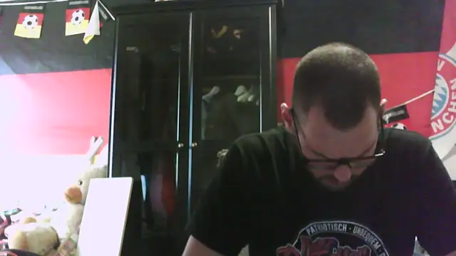 Die-geile-Sau online show from October 16, 2025, 12:28 pm