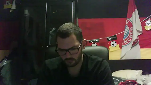 Die-geile-Sau online show from November 22, 2025, 9:25 pm