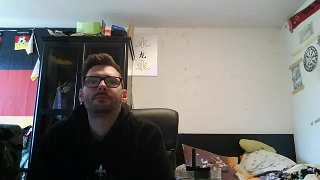 Snapshot of Die-geile-Sau chatting on April 28, 2026, 1:49 pm Die-geile-Sau online show from April 28, 2026, 1:49 pm