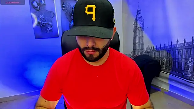 Snapshot of jhon_bear03 chatting on March 7, 2025, 11:18 am jhon bear03 online show from March 7, 2025, 11:18 am