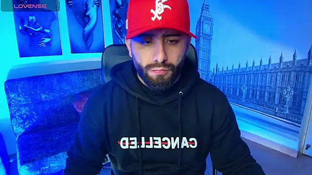 Snapshot of jhon_bear03 chatting on October 21, 2025, 11:11 am jhon bear03 online show from October 21, 2025, 11:11 am