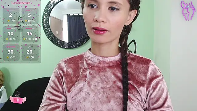 Sofia Franco  online show from February 7, 2025, 7:17 pm