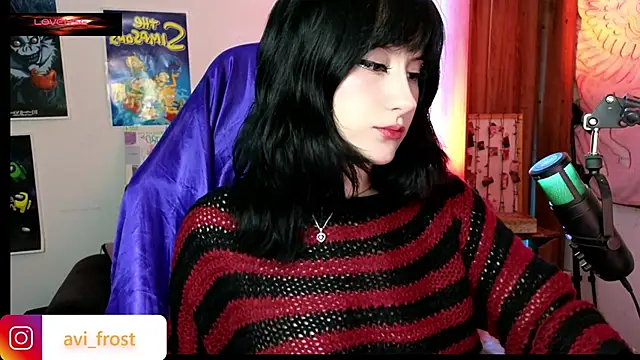 Snapshot of avi_frost chatting on December 24, 2024, 5:27 am avi frost online show from December 24, 2024, 5:27 am