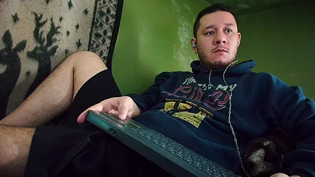 sweet cock28 online show from February 27, 2025, 3:37 pm