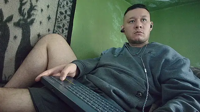 sweet cock28 online show from March 5, 2026, 4:03 pm