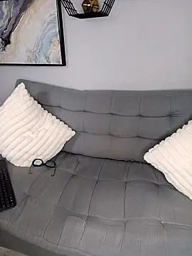 Amber Etan online show from April 27, 2026, 2:48 pm