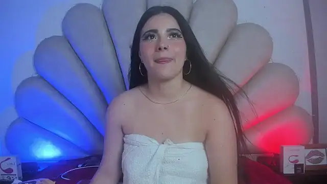 Snapshot of Natasha__Blue chatting on February 8, 2025, 2:04 am Natasha Blue online show from February 8, 2025, 2:04 am