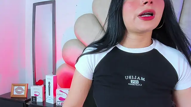 Snapshot of Natasha__Blue chatting on March 10, 2025, 8:34 pm Natasha Blue online show from March 10, 2025, 8:34 pm