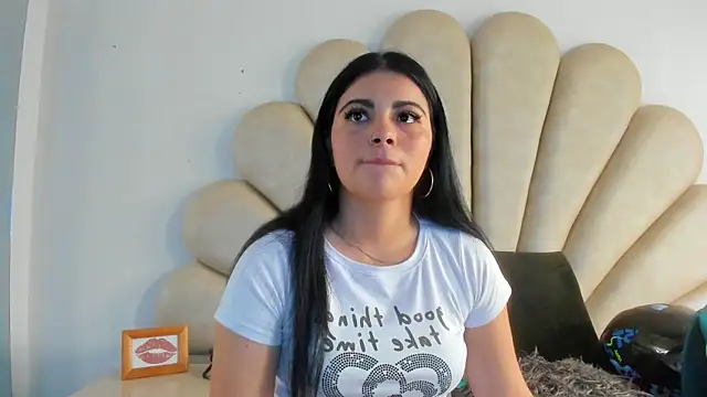 Snapshot of Natasha__Blue chatting on March 17, 2025, 7:15 pm Natasha Blue online show from March 17, 2025, 7:15 pm