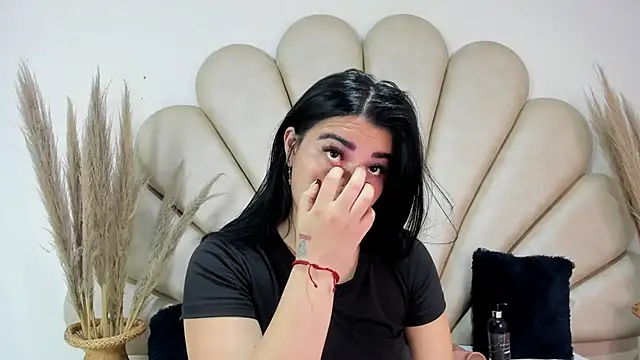 Snapshot of Natasha__Blue chatting on October 11, 2025, 10:36 am Natasha Blue online show from October 11, 2025, 10:36 am