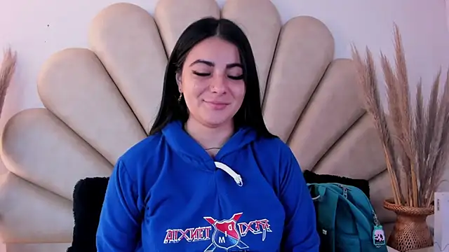 Snapshot of Natasha__Blue chatting on October 24, 2025, 12:12 pm Natasha Blue online show from October 24, 2025, 12:12 pm