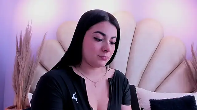 Natasha  Blue online show from February 17, 2026, 5:08 pm