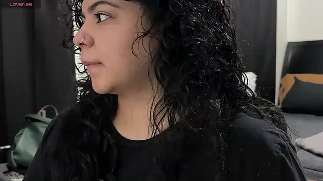 kimmiakiss22 online show from October 21, 2025, 6:30 pm