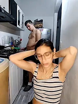 catire2323 online show from January 16, 2025, 1:27 am