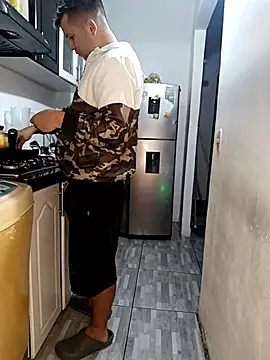 catire2323 online show from November 22, 2025, 3:16 am