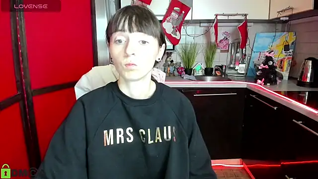 TayanaJons online show from December 14, 2025, 7:58 am