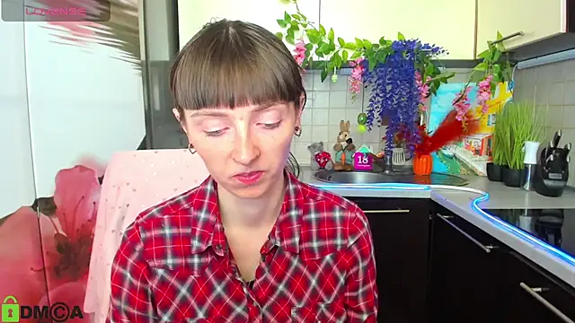 TayanaJons online show from April 15, 2026, 7:04 am