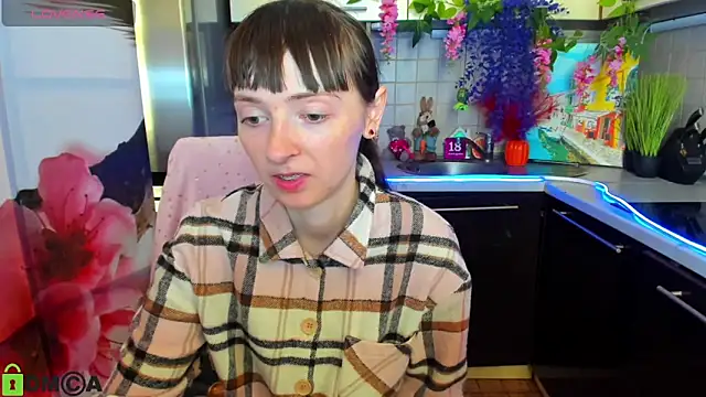 TayanaJons online show from April 21, 2026, 7:25 am