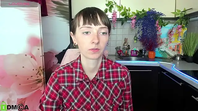Snapshot of TayanaJons chatting on April 23, 2026, 7:20 am TayanaJons online show from April 23, 2026, 7:20 am