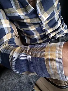 Freezing Duck online show from February 10, 2026, 2:43 pm