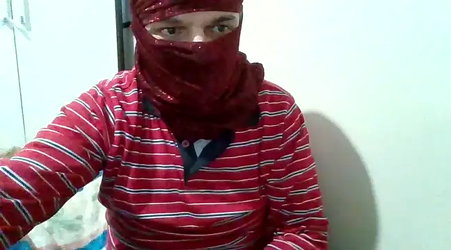 asira39 online show from March 9, 2025, 8:52 pm