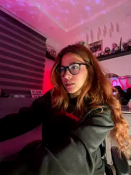 crystal bunny7 online show from November 3, 2025, 1:19 am